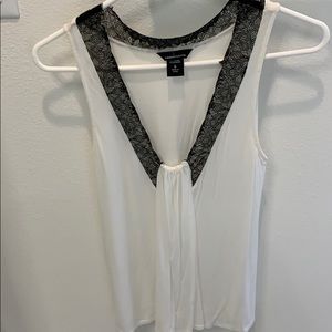 Moda International ladies top